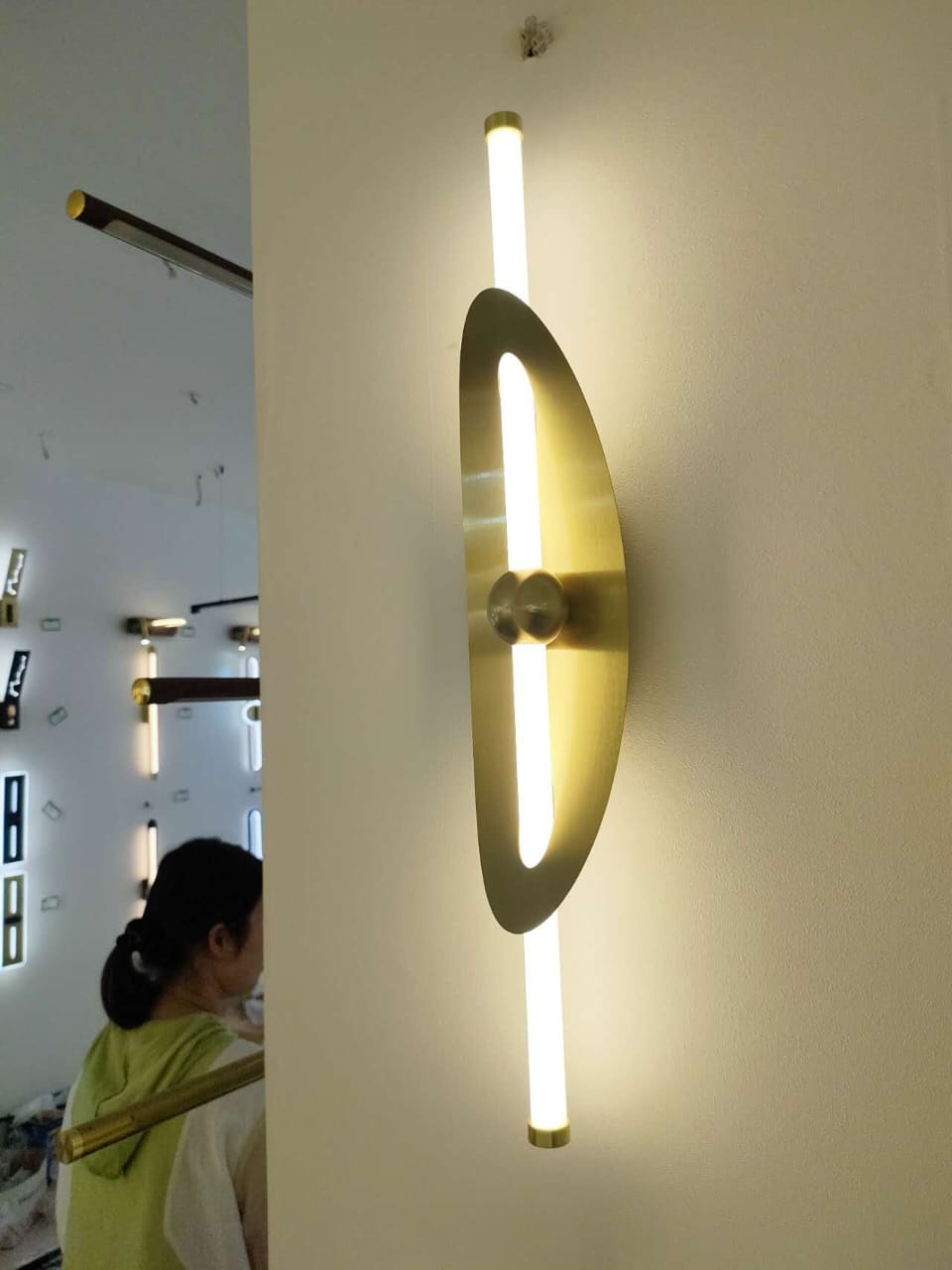Linear Oval Wall Light