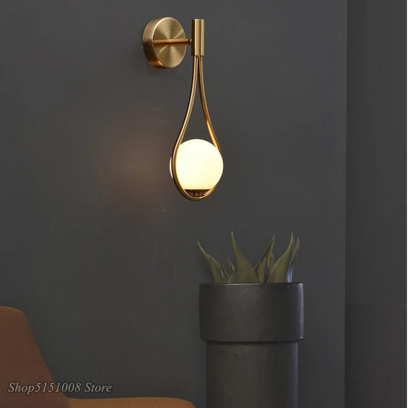 Luxury Teardrop LED Wall Sconce – Gold